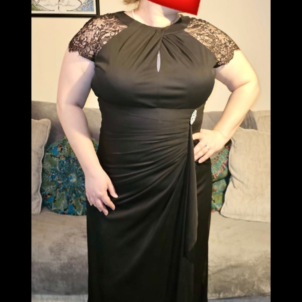 Black Lace Shoulders Formal Gown - Size 16